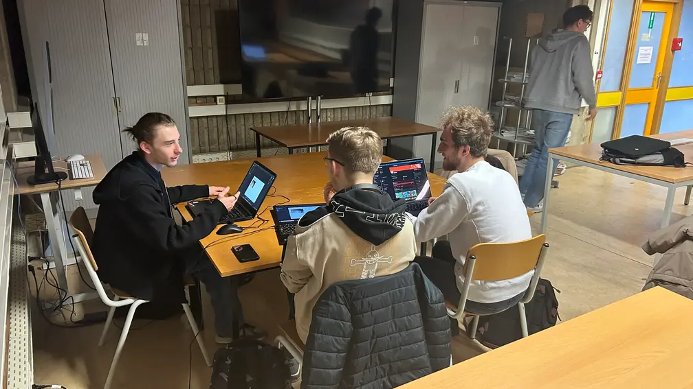 Photo durant une réunion du groupe de travail