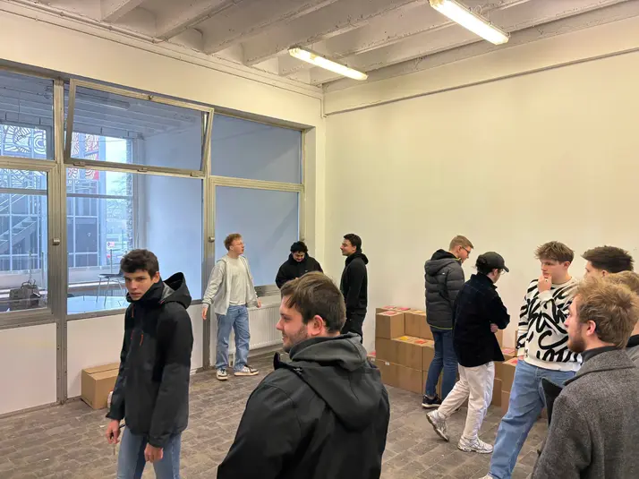 Visite des élèves au A083